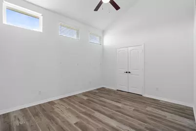 30 April Point Drive S, Conroe, TX 77356 - Photo 21