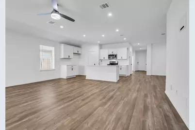 456 Lampasas Trail, Dayton, TX 77535 - Photo 5