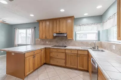2643 Hodges Bend Circle, Sugar Land, TX 77479 - Photo 7