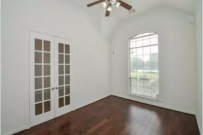 606 Floriencia St, Sugar Land, TX 77479 - Photo 7