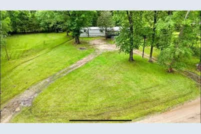 205 Collin Street, Livingston, TX 77351 - Photo 3