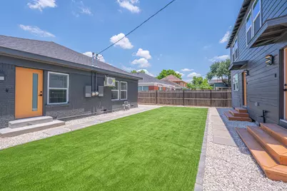 4202 Clay Street #B, Houston, TX 77023 - Photo 7