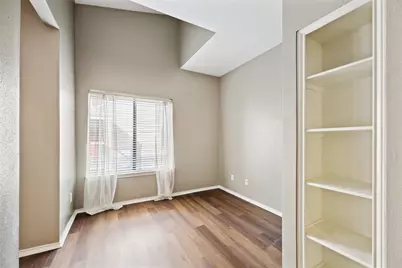 2023 Gentryside Drive #304, Houston, TX 77077 - Photo 3