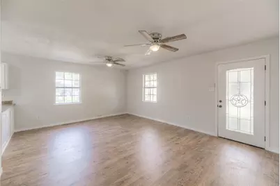 380 Rae Ann Boulevard, Livingston, TX 77351 - Photo 7