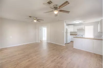 380 Rae Ann Boulevard, Livingston, TX 77351 - Photo 5
