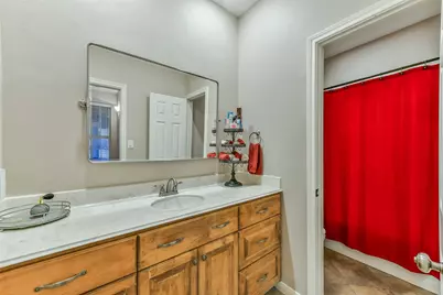 7703 Blimp Base Road, Hitchcock, TX 77563 - Photo 23