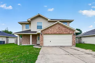 707 Mockingbird St, Navasota, TX 77868 - Photo 1