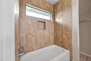 707 Mockingbird St, Navasota, TX 77868 - Photo 33