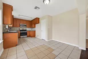 707 Mockingbird St, Navasota, TX 77868 - Photo 13