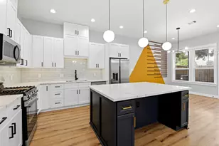 6476 T C Jester Blvd, Houston, TX 77091 - Photo 13