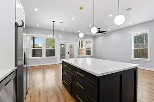 6476 T C Jester Blvd, Houston, TX 77091 - Photo 19