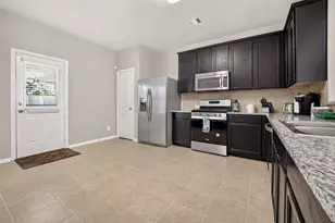 3011 Cambridge Meadows Ln, Dickinson, TX 77539 - Photo 5