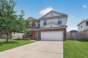 3011 Cambridge Meadows Ln, Dickinson, TX 77539 - Photo 1