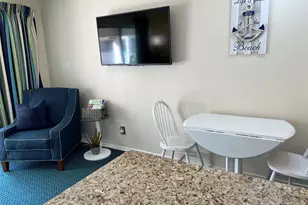 6102 Seawall Blvd, Galveston, TX 77551 - Photo 9