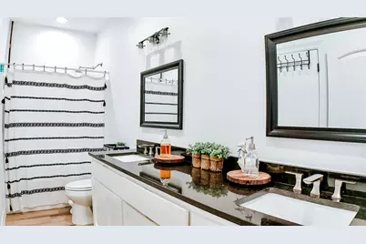 375 County Road 725, Buna, TX 77612 - Photo 17