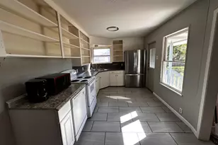 413 Wilma Dr, Corpus Christi, TX 78412 - Photo 5