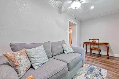 10601 Willowgrove Drive, Houston, TX 77035 - Photo 19