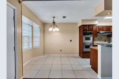 55 Sweetgum Court, Lake Jackson, TX 77566 - Photo 5