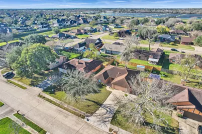 55 Sweetgum Court, Lake Jackson, TX 77566 - Photo 23