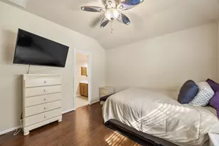 10012 Cedar Creek Court, Brookshire, TX 77423 - Photo 17
