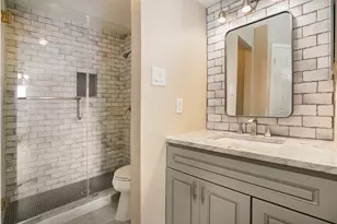 18800 Egret Bay Blvd, Webster, TX 77058 - Photo 11