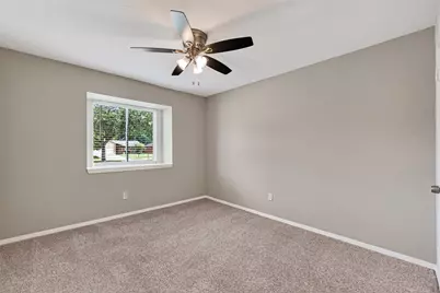 16614 Blackhawk Boulevard, Friendswood, TX 77546 - Photo 19