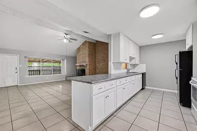 16614 Blackhawk Boulevard, Friendswood, TX 77546 - Photo 11