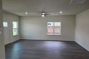 9904 Dipping Brk St, Houston, TX 77076 - Photo 5