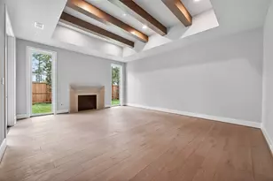 26 Valley Forge Dr, Houston, TX 77024 - Photo 11