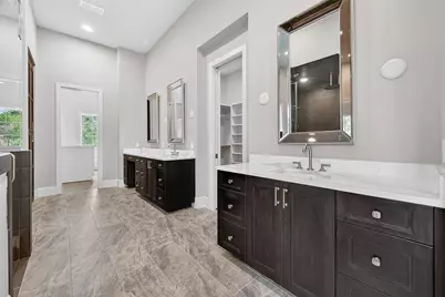 26 Valley Forge Drive, Houston, TX 77024 - Photo 13