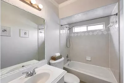 7827 Shady Villa Cove, Houston, TX 77055 - Photo 21