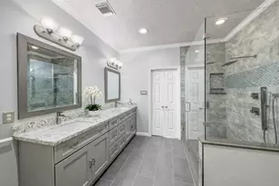 7827 Shady Villa Cove, Houston, TX 77055 - Photo 15