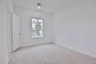 9339 Lavender St, Houston, TX 77016 - Photo 21