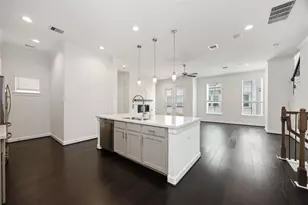 4012 Centre Valley Ln, Houston, TX 77043 - Photo 11