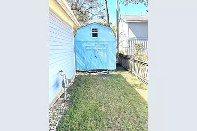 415 Bay Street N, Texas City, TX 77590 - Photo 11