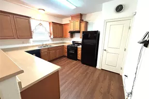 415 Bay St N, Texas City, TX 77590 - Photo 3