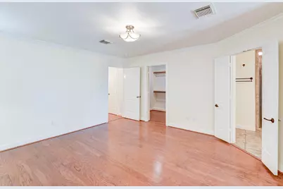 6754 Cindy Lane, Houston, TX 77008 - Photo 11