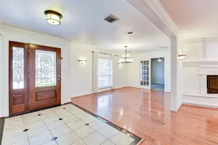 6754 Cindy Ln, Houston, TX 77008 - Photo 3