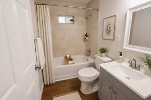 1521 4th Ave N, Texas City, TX 77590 - Photo 9