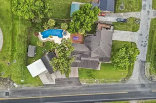 5701 Melody Ln, Dickinson, TX 77539 - Photo 47