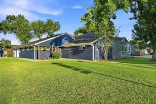 5701 Melody Ln, Dickinson, TX 77539 - Photo 1