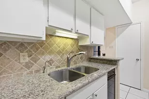 1201 McDuffie St, Houston, TX 77019 - Photo 11