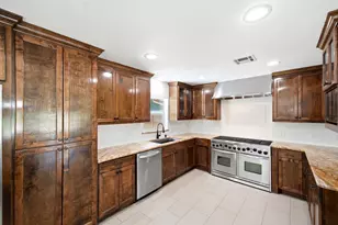 2602 Tannehill Dr, Houston, TX 77008 - Photo 17
