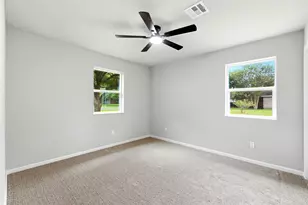 1002 Ransom St, Anahuac, TX 77514 - Photo 33