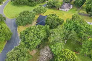 1002 Ransom St, Anahuac, TX 77514 - Photo 43
