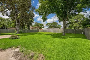 405 N Fulton St, Texas City, TX 77591 - Photo 29
