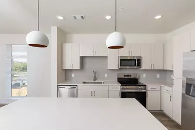1690 North Loop #343, Houston, TX 77009 - Photo 7
