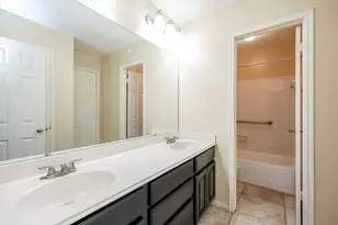 4230 Torrey Creek Ln, Houston, TX 77014 - Photo 29