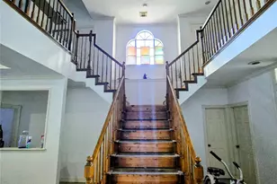 9911 Chalford Dr, Sugar Land, TX 77498 - Photo 7