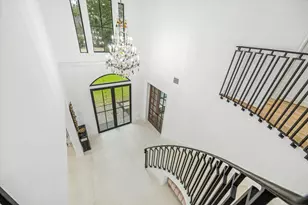 11721 Spriggs Way, Hedwig Village, TX 77024 - Photo 23